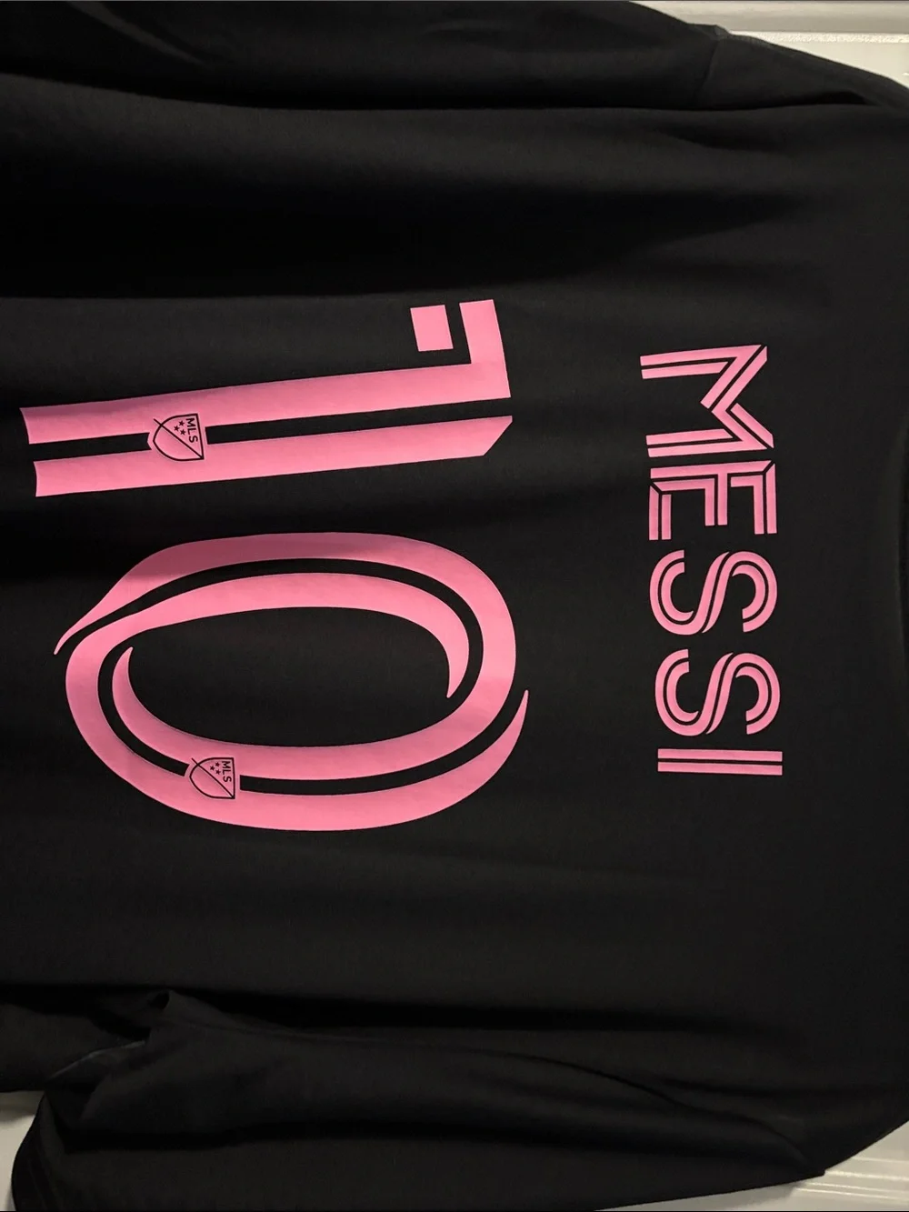 Leo Messi Adidas Men’s Black & Pink Striped Soccer Jersey #10 NWT